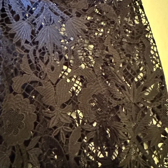Alice and Olivia Black Lace Sleeve Women's Top. - Picture 7 of 7